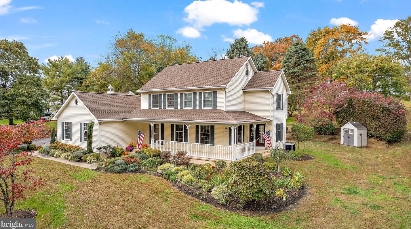 140 Ponds Edge Dr, Chadds Ford, PA 19317