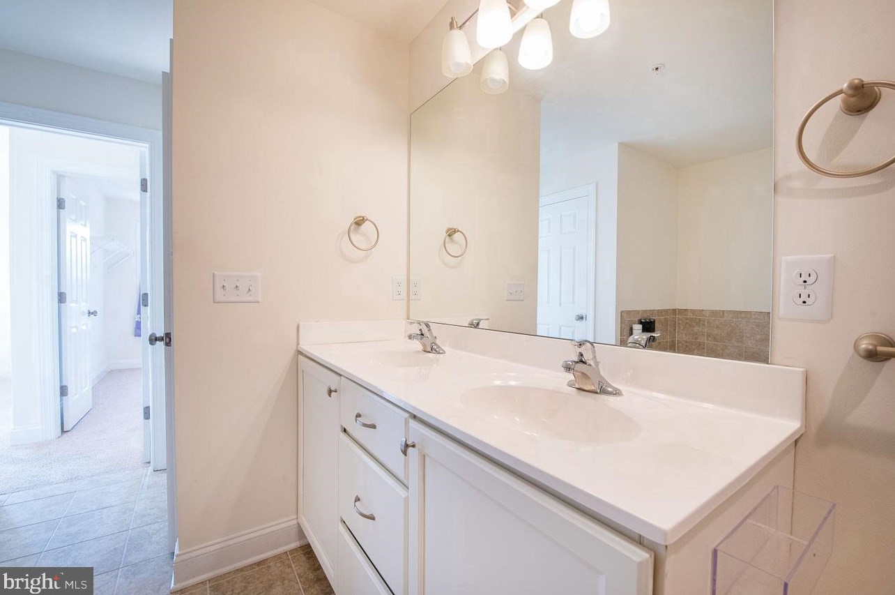 336 Kemper Dr, Honey Brook PA  19344 exterior