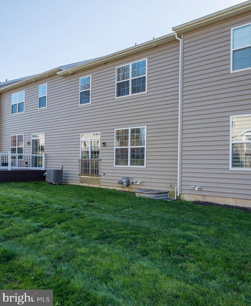 336 Kemper Dr, Honey Brook PA  19344 exterior