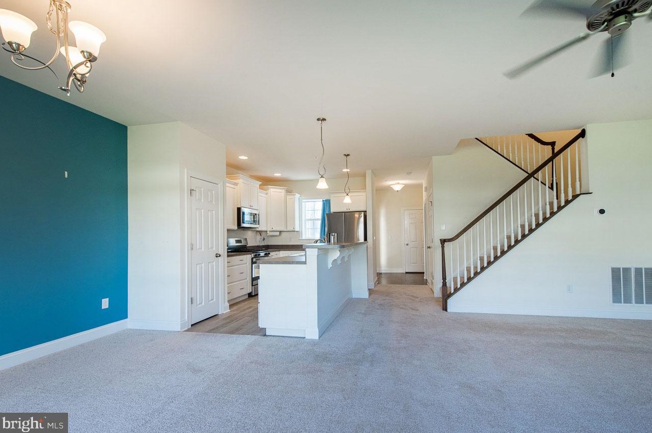 336 Kemper Dr, Honey Brook PA  19344 exterior