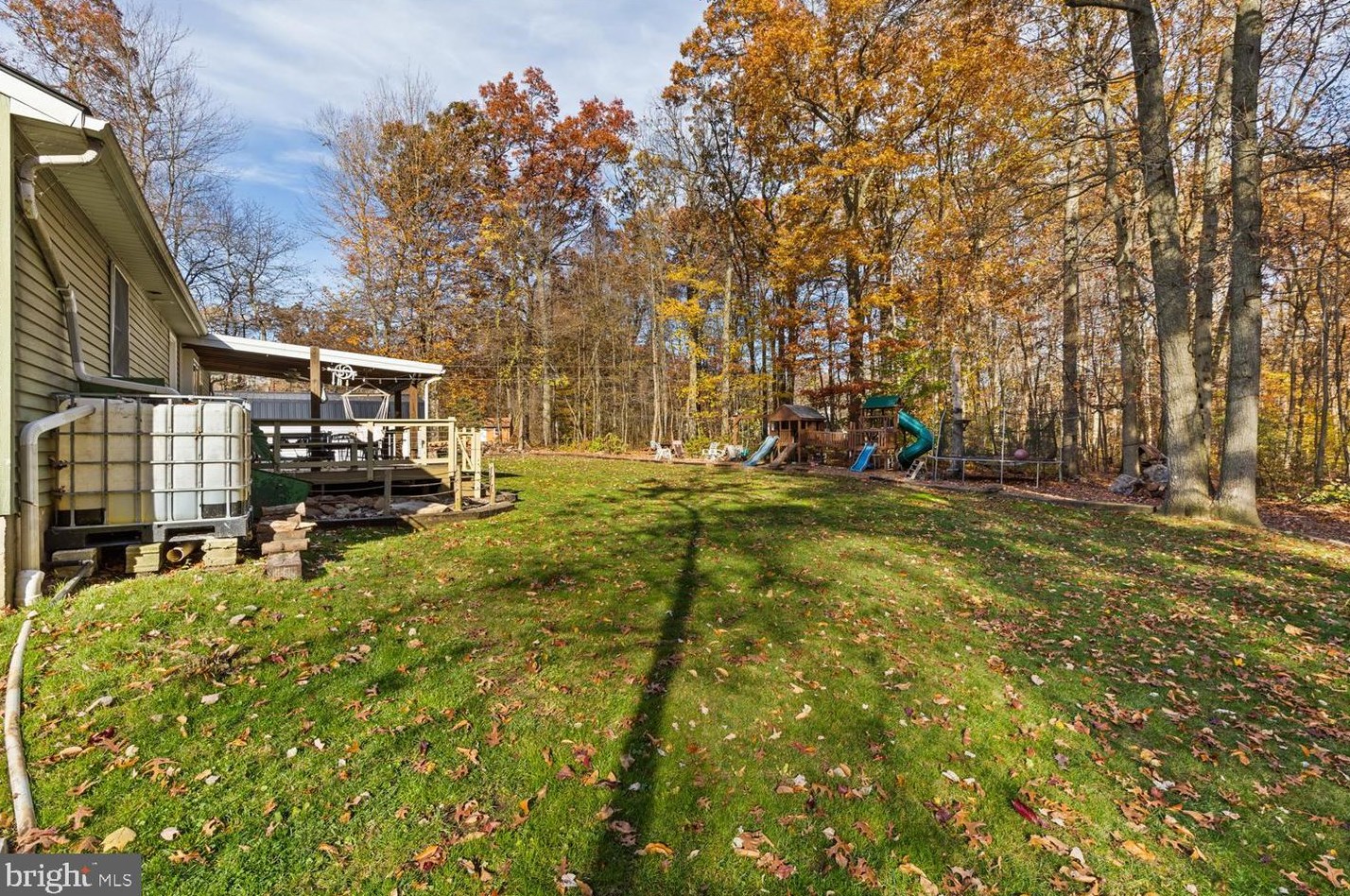 102 Walton Ln, Coatesville PA  19320-1051 exterior