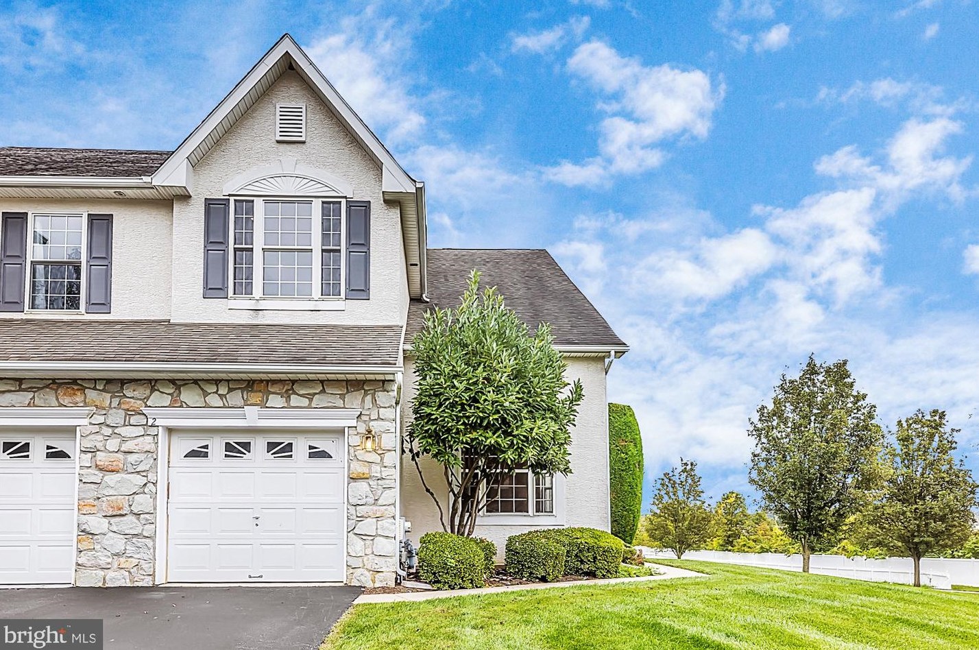 2 Adams Ln, Downingtown, PA 19335