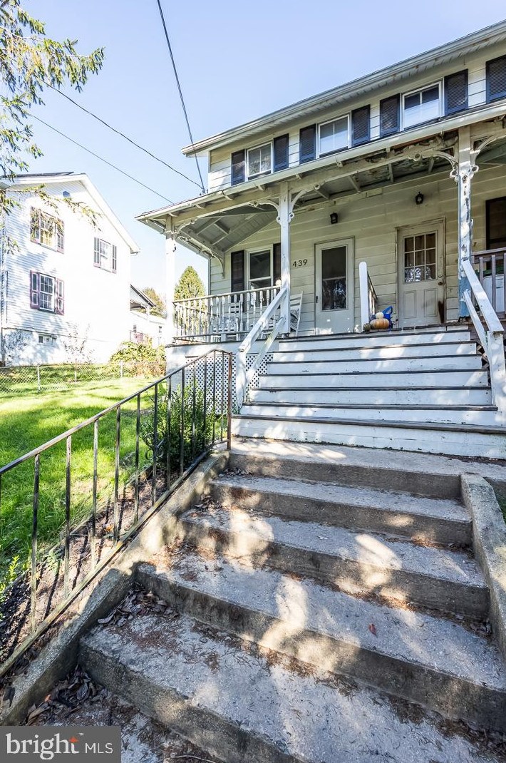 439 Rosemont Ave, Parkesburg, PA 19365