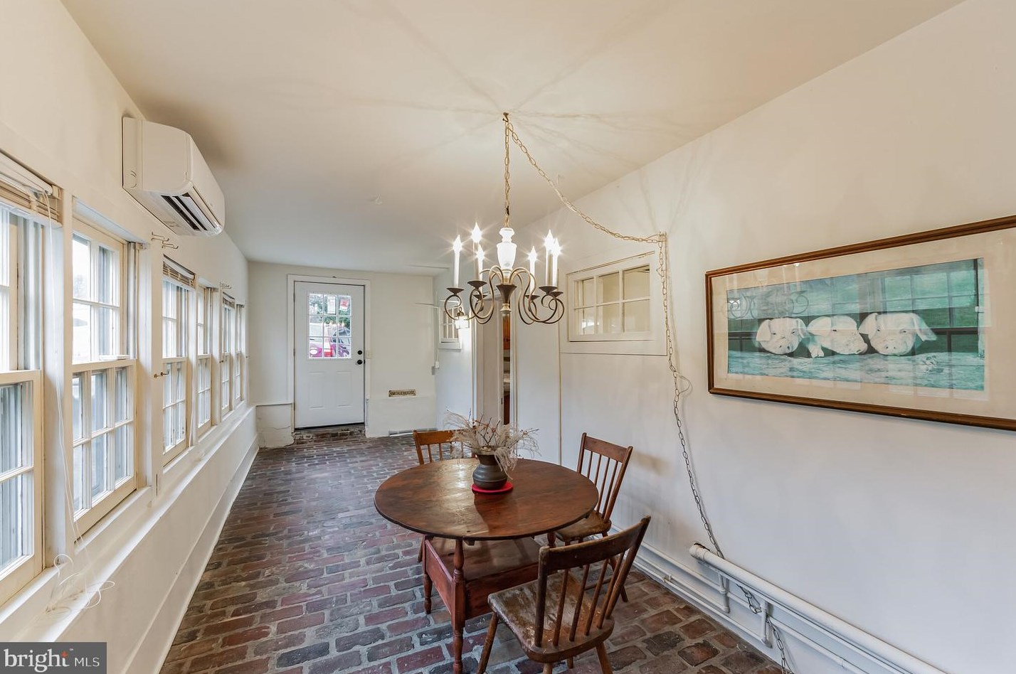 186 Pennypacker Rd, Downingtown, PA 19335
