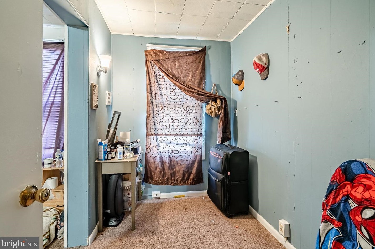 434 Maple Ave, Coatesville PA  19320-3602 exterior