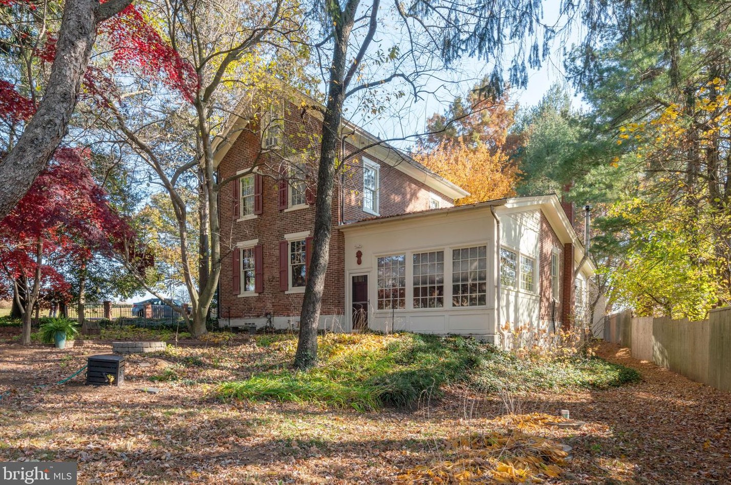 162 Sheehan Rd, Avondale PA  19311-9719 exterior