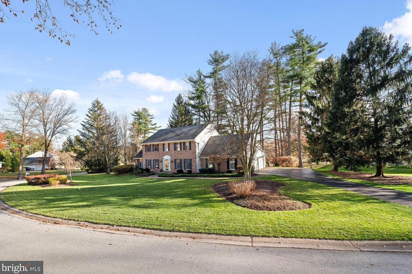 6 Willow Pond Rd, Frazer, PA 19355