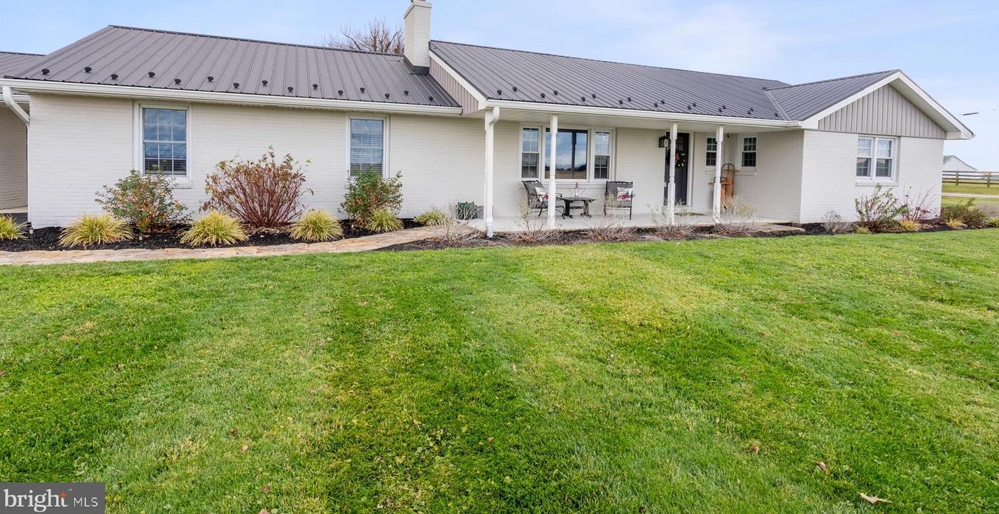 203 Election Rd, Oxford, PA 19363