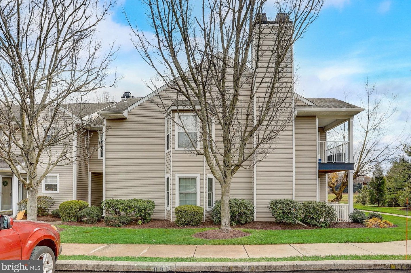 892 Railway Sq, West Chester, PA 19380-1391
