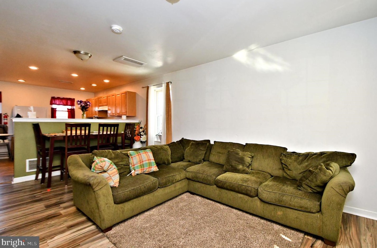 315 Community Ln, Coatesville PA  19320-3733 exterior