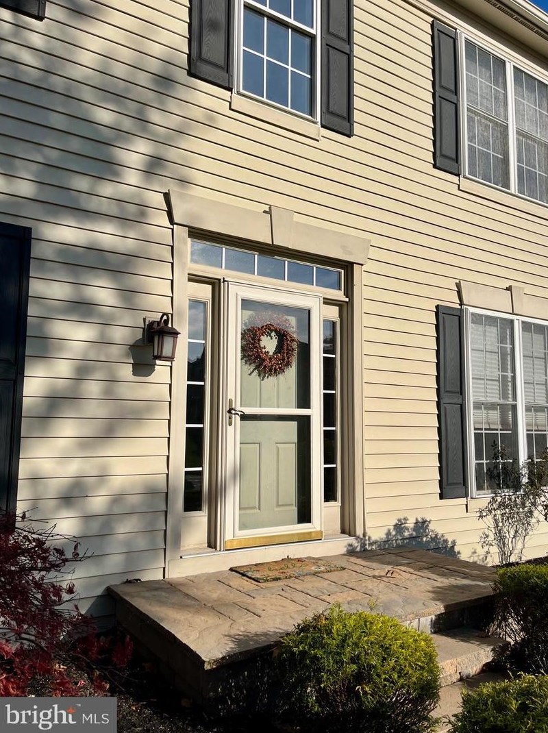 134 Applegate Dr, West Chester, PA 19382-5584