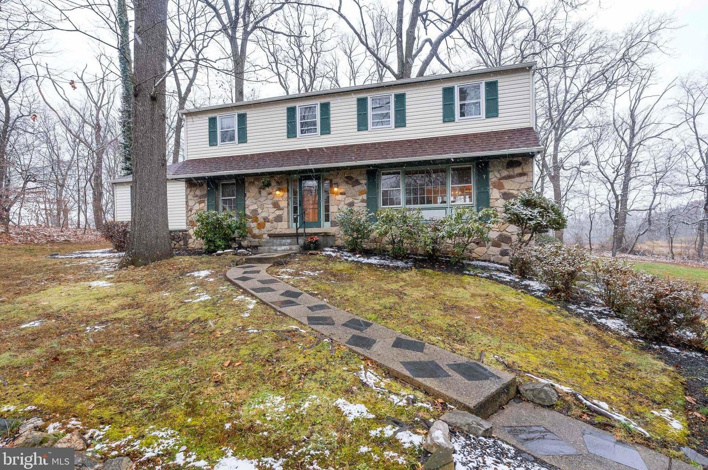 1417 Allan Ln, West Chester, PA 19380-5802
