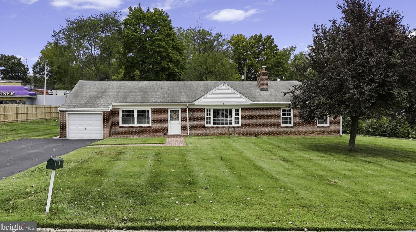 3 E Rhodes Ave, West Chester, PA 19382