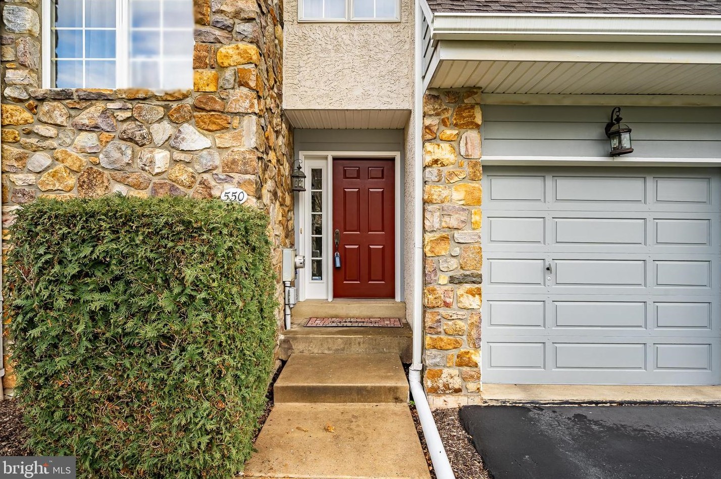 550 Pewter Dr, Exton, PA 19341-2078