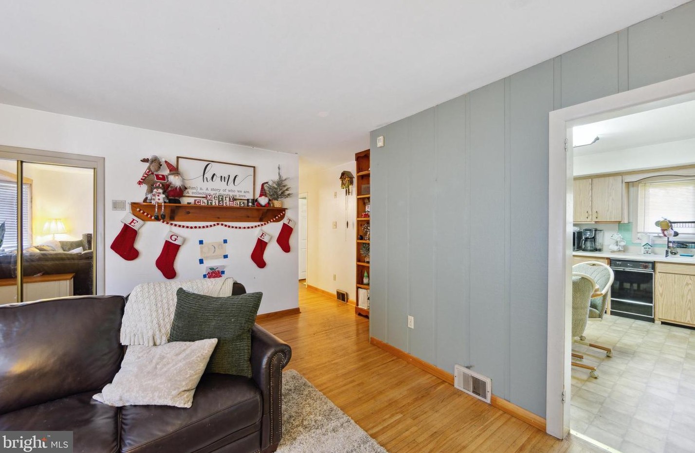 949 Queen Dr, West Chester, PA 19380-1443