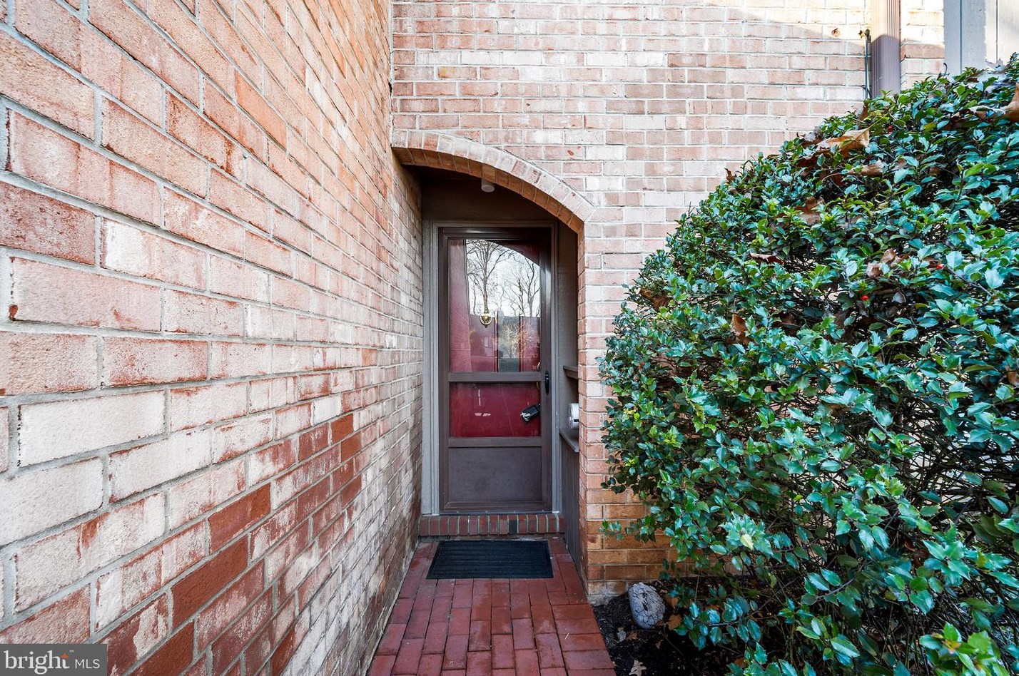 148 Woodgate Ln #38, Paoli, PA 19301