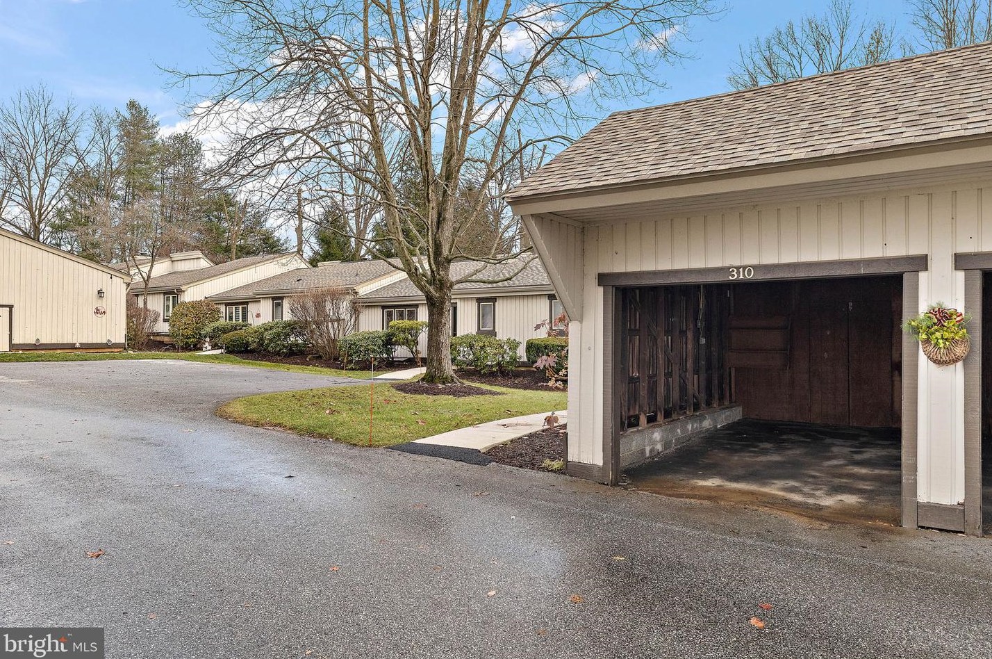 310 Devon Ln, West Chester PA  19380-6823 exterior