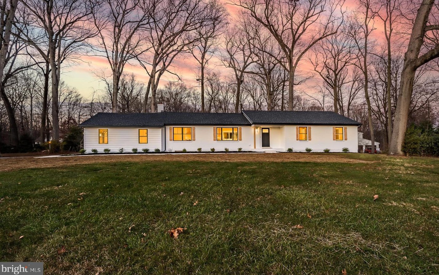 1104 Timberland Dr, West Chester, PA 19380
