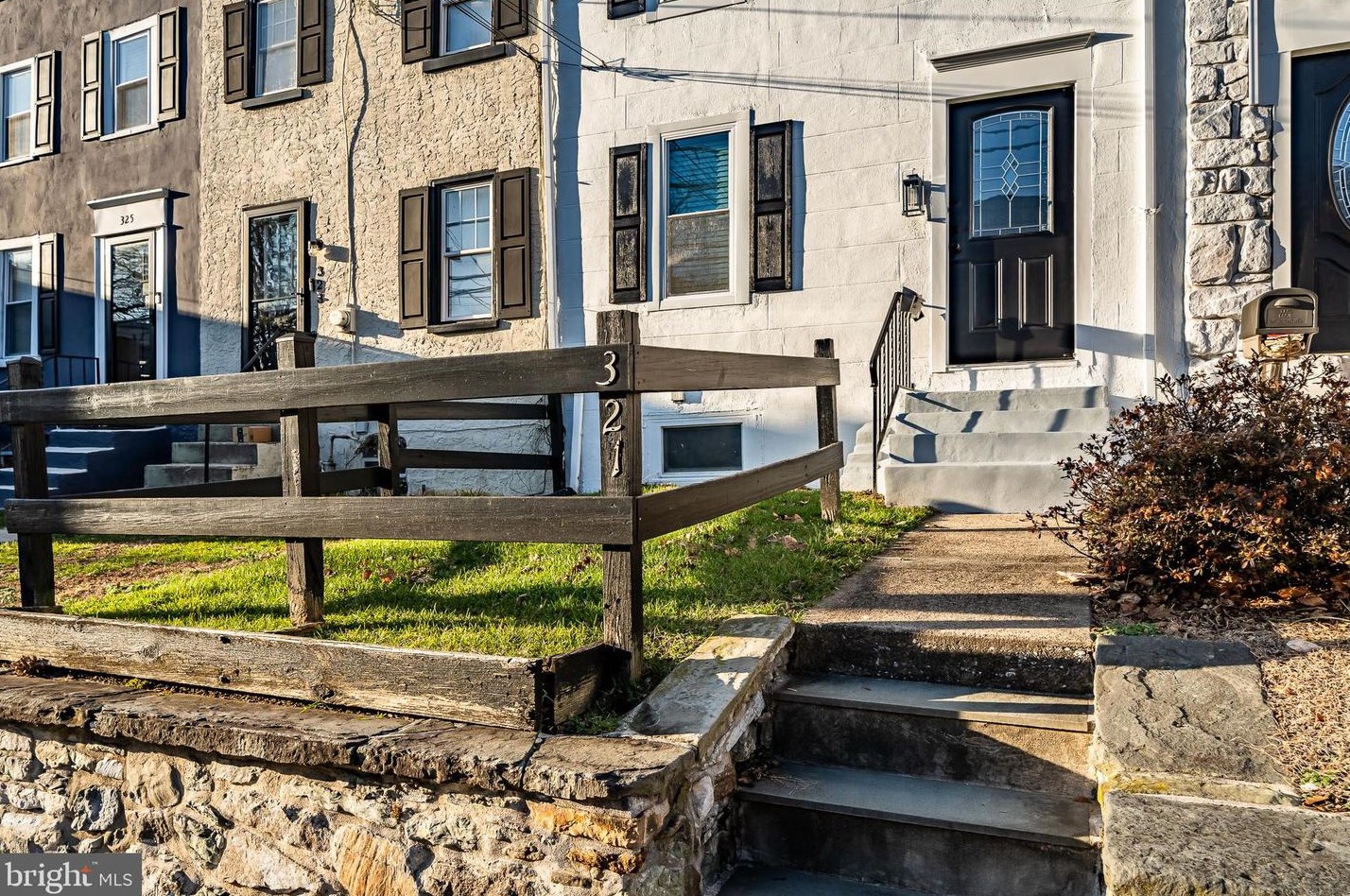 321 Chestnut St, West Chester, PA 19380-2519