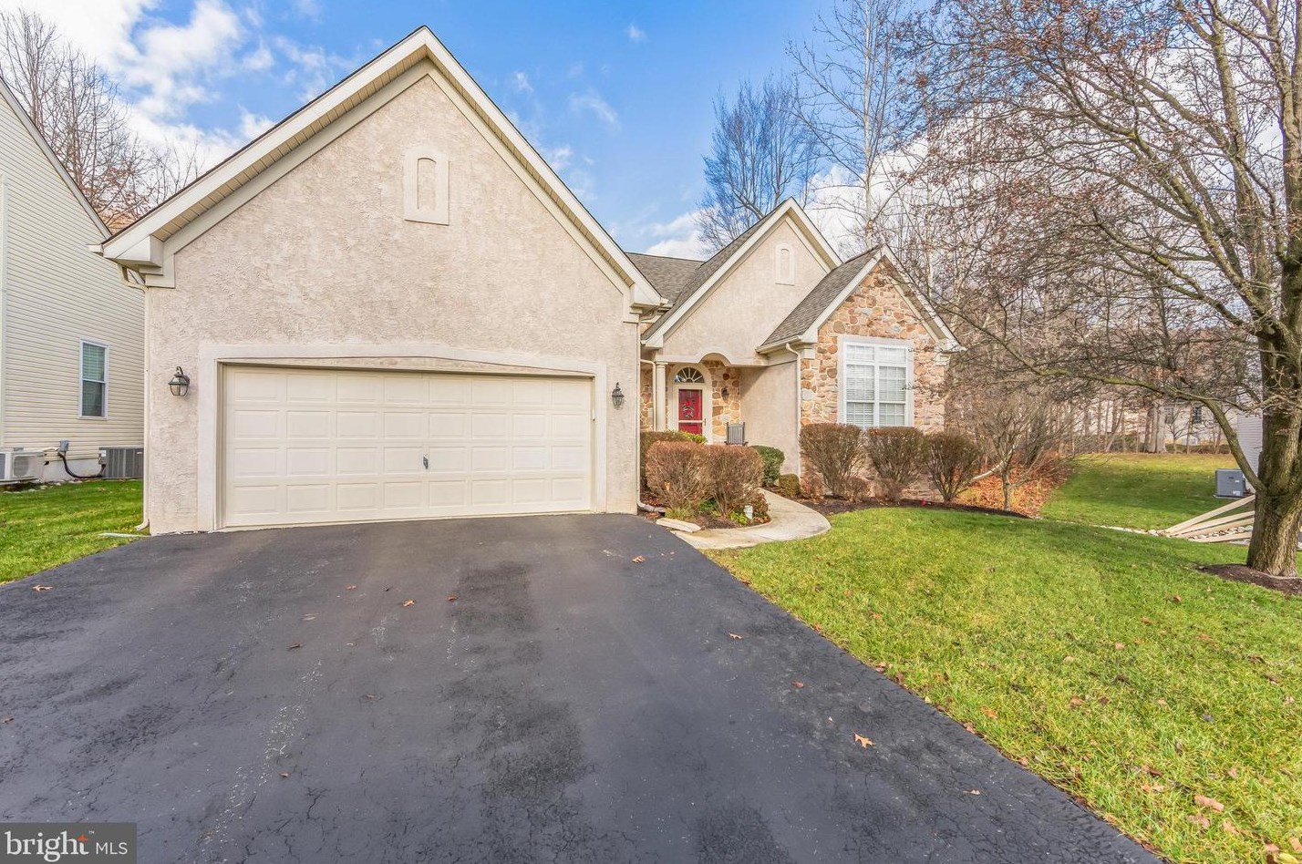 1204 Bellows Ct, Downingtown, PA 19335