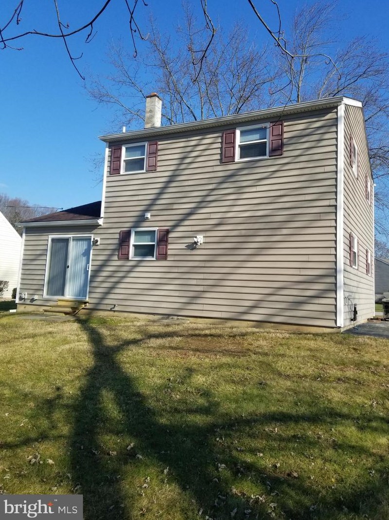 301 Devon Cir, Downingtown, PA 19335
