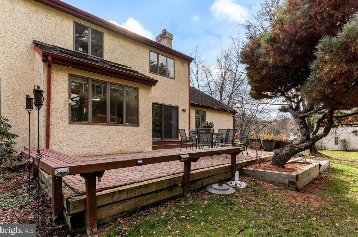 3 Berkshire Ter, Wayne PA  19087-1916 exterior