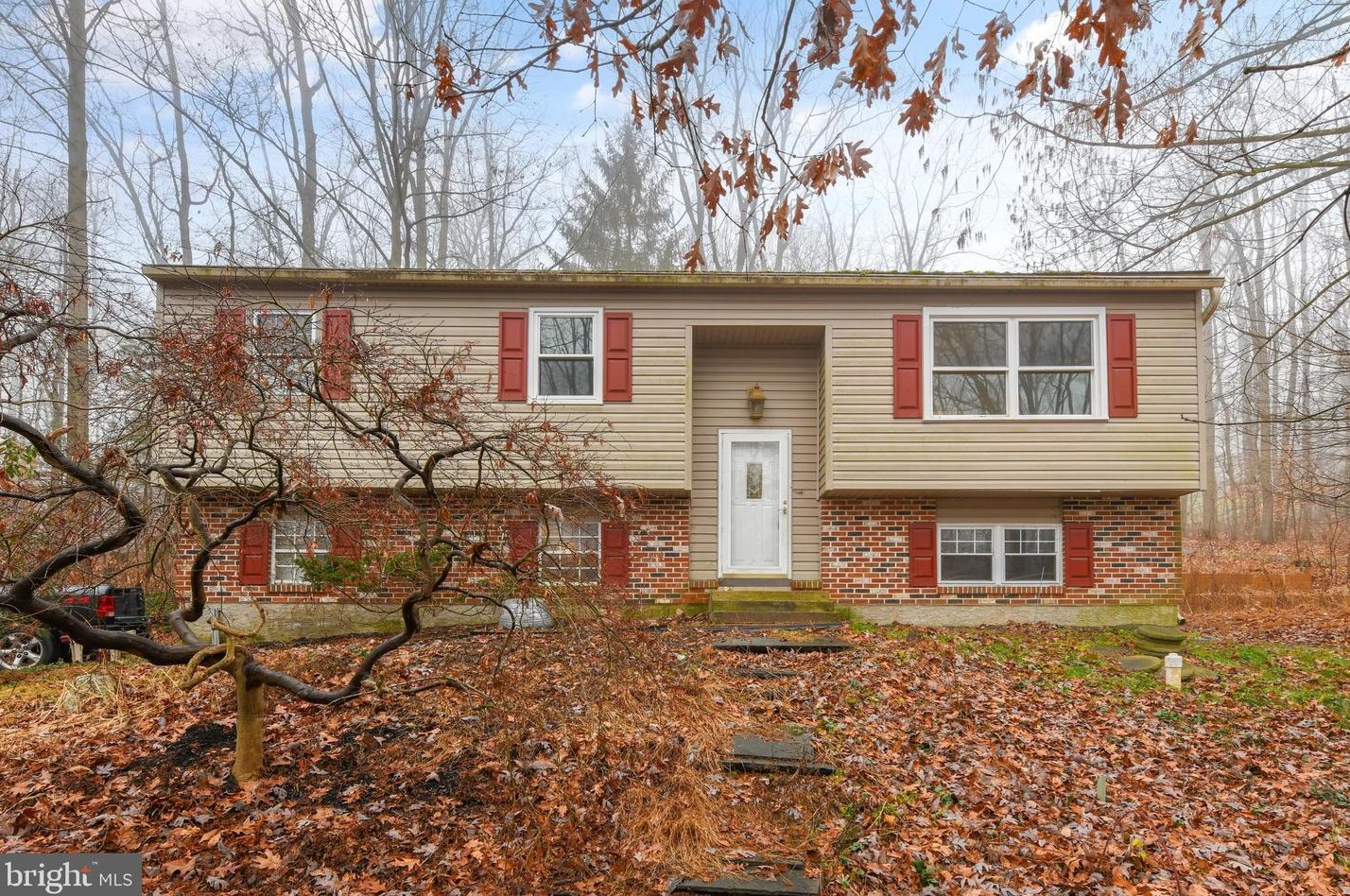 360 Icedale Rd, Honey Brook, PA 19344