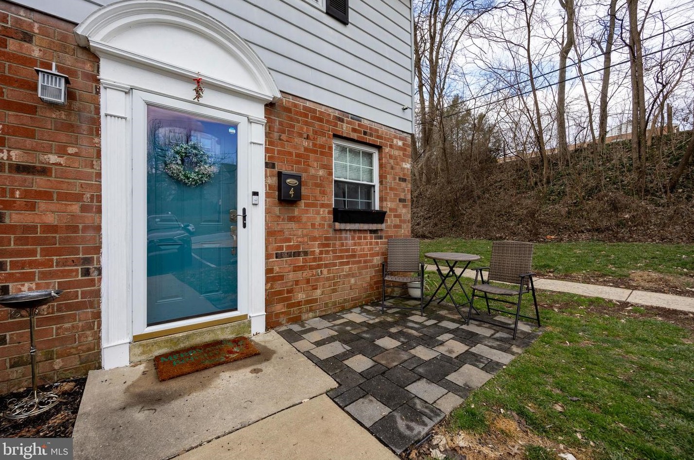 605 W Market St #4, West Chester, PA 19382