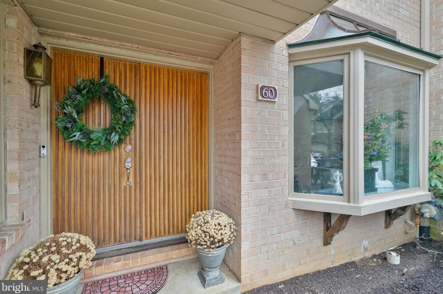 60 Militia Hill Dr, Wayne, PA 19087