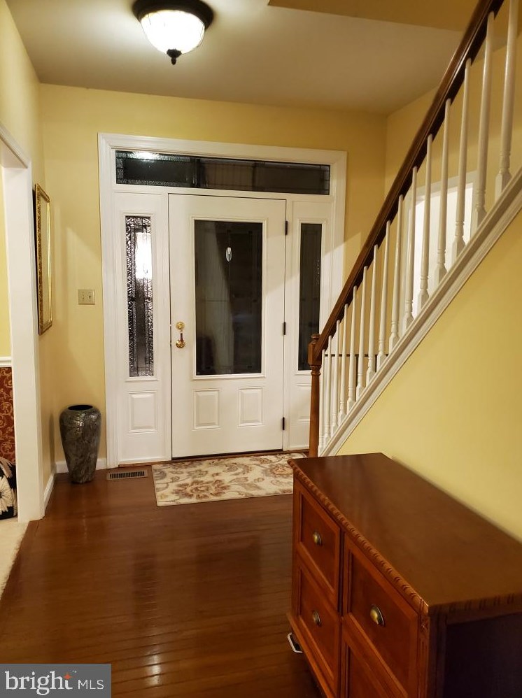 18 Field Stone Dr, Cochranville, PA 19330-1404