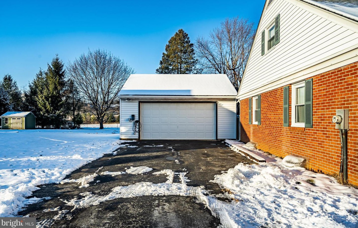 513 Sunset Dr, Downingtown, PA 19335