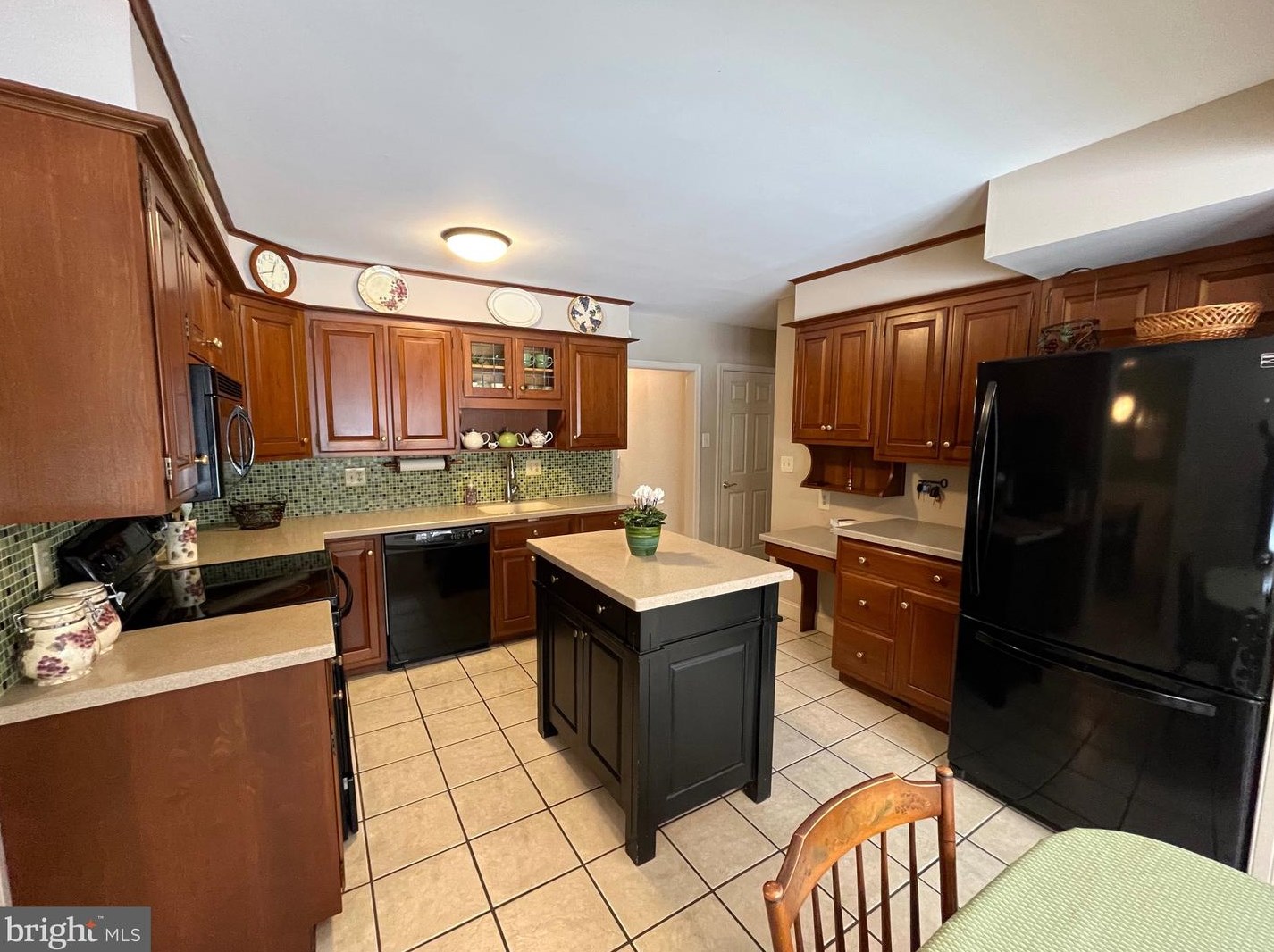1513 Doyle Dr, Downingtown, PA 19335