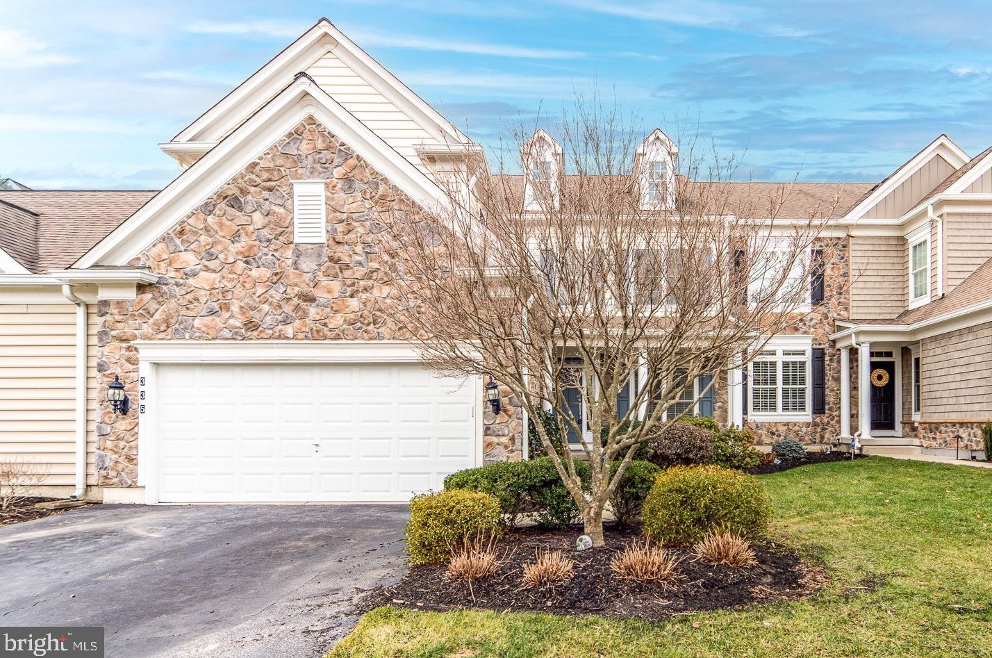 335 S Caldwell Cir, Downingtown, PA 19335