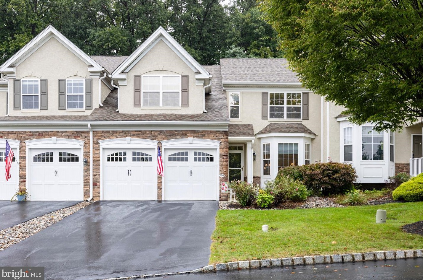2917 Cottonwood Ln, Chester Springs, PA 19425