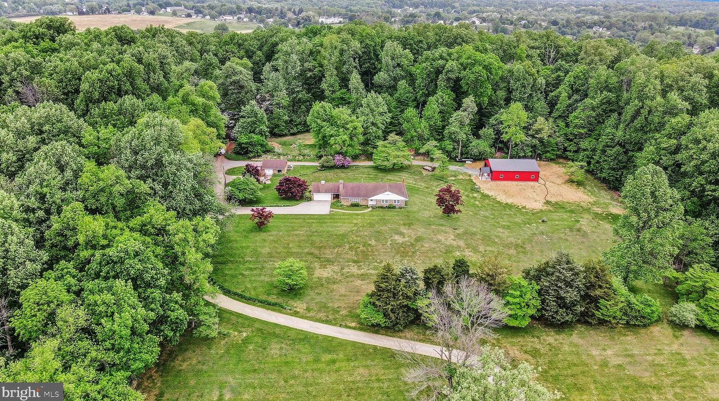 16 Steidler Ln, Romansville, PA 19320