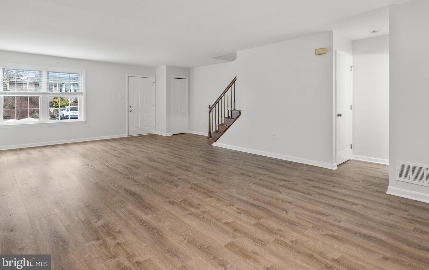 325 Jenville Ct, Romansville PA  19320-2770 exterior