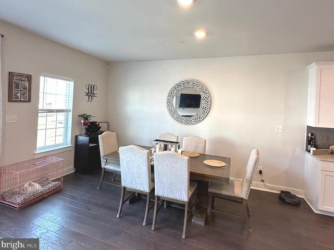 165 Livingston Ln, Exton PA  19341-2800 exterior