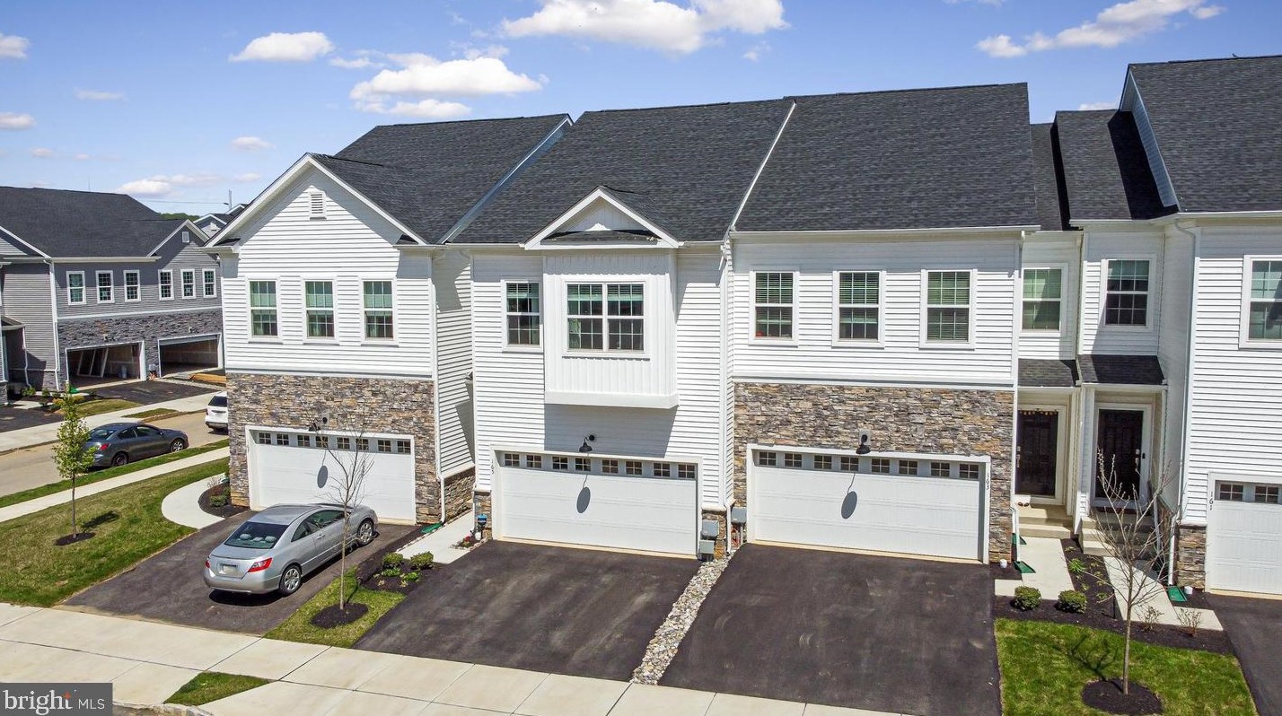 165 Livingston Ln, Exton PA  19341-2800 exterior