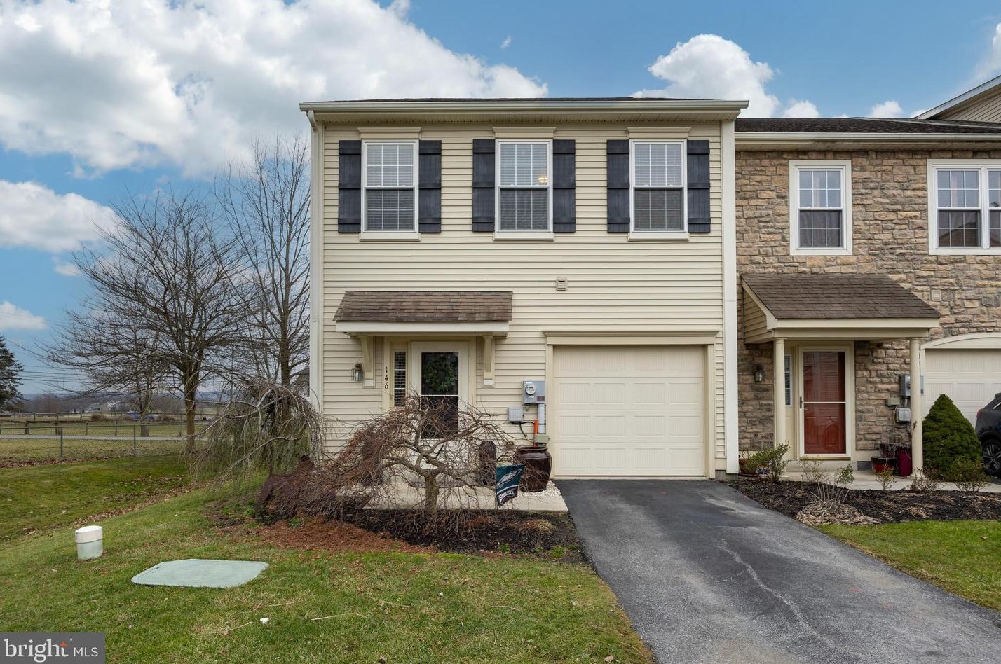 146 Red Oak Ct, Honey Brook, PA 19344-1272