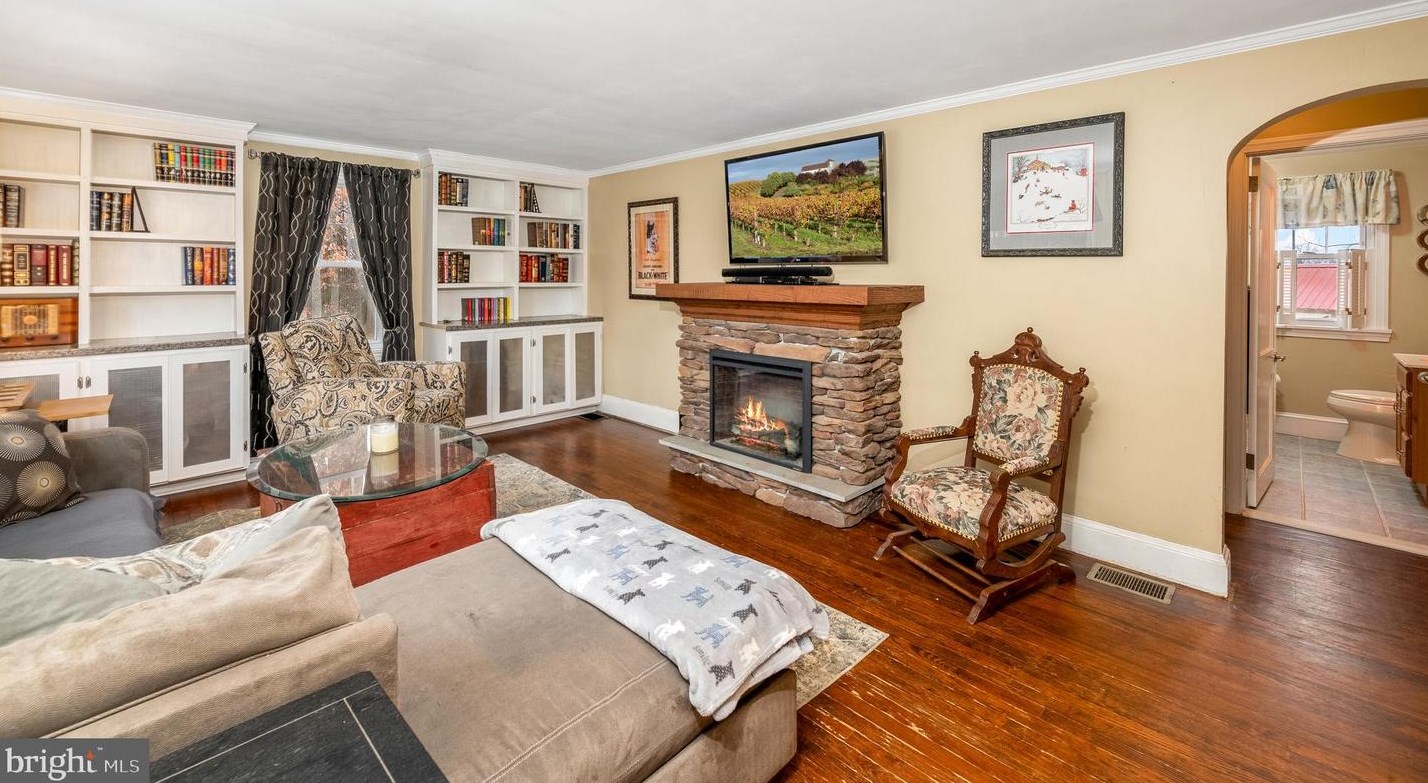 416 5 Points Rd, West Chester, PA 19380-4679