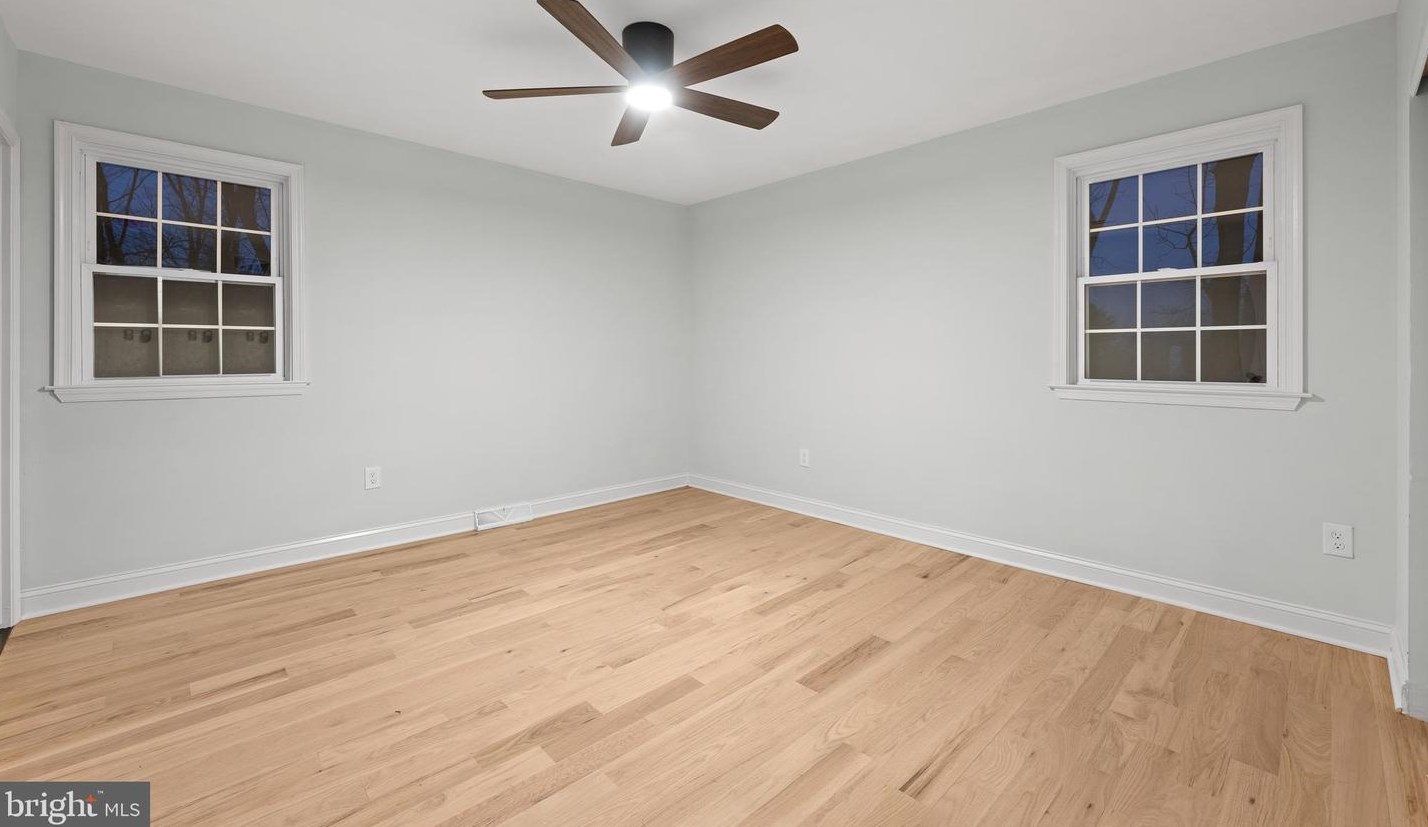 5 Marshall Cir, Downingtown PA  19335-2166 exterior
