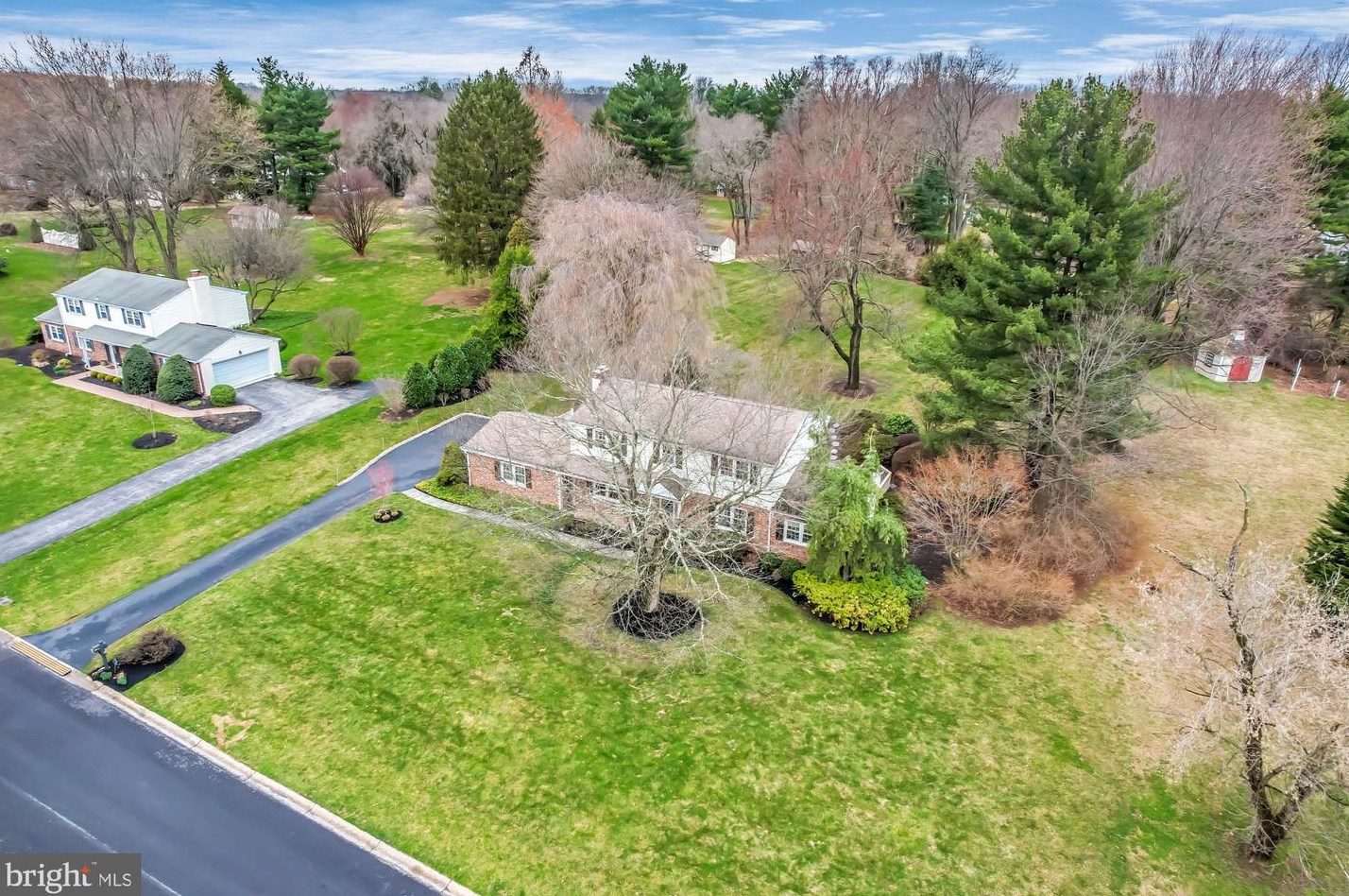 4 Woodmont Ln, Frazer, PA 19355