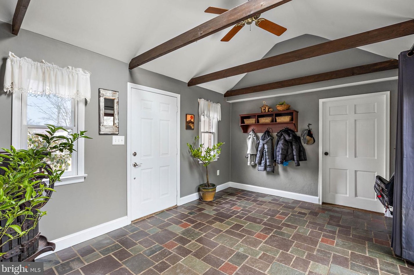 1961 Newark Rd, New London Township, PA 19352