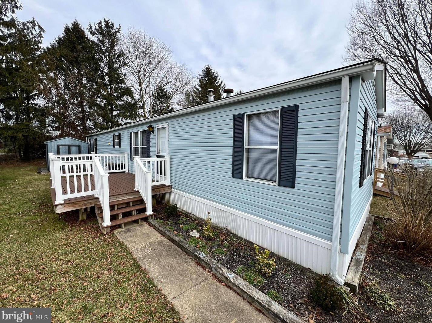 27 Vintage Ln, Honey Brook, PA 19344-9747