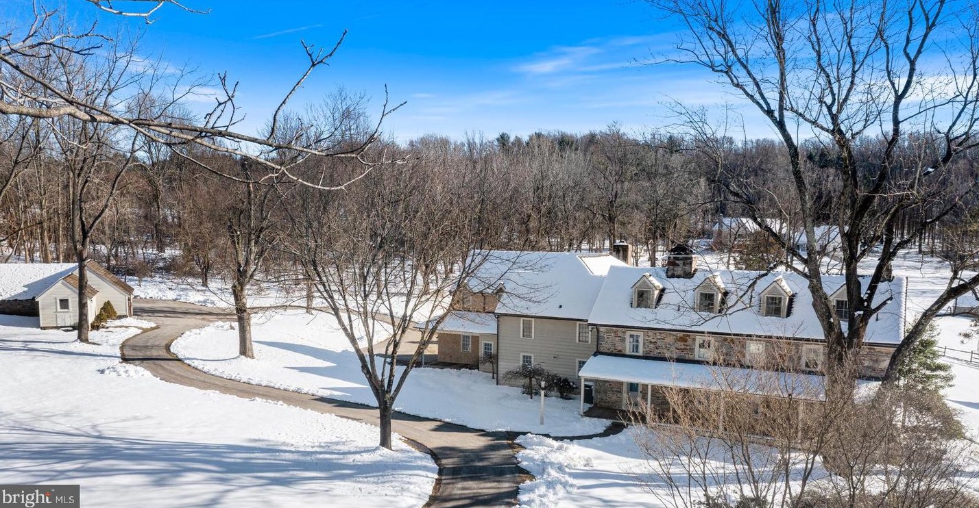 27 Old Farm Ln, Frazer, PA 19355-8628