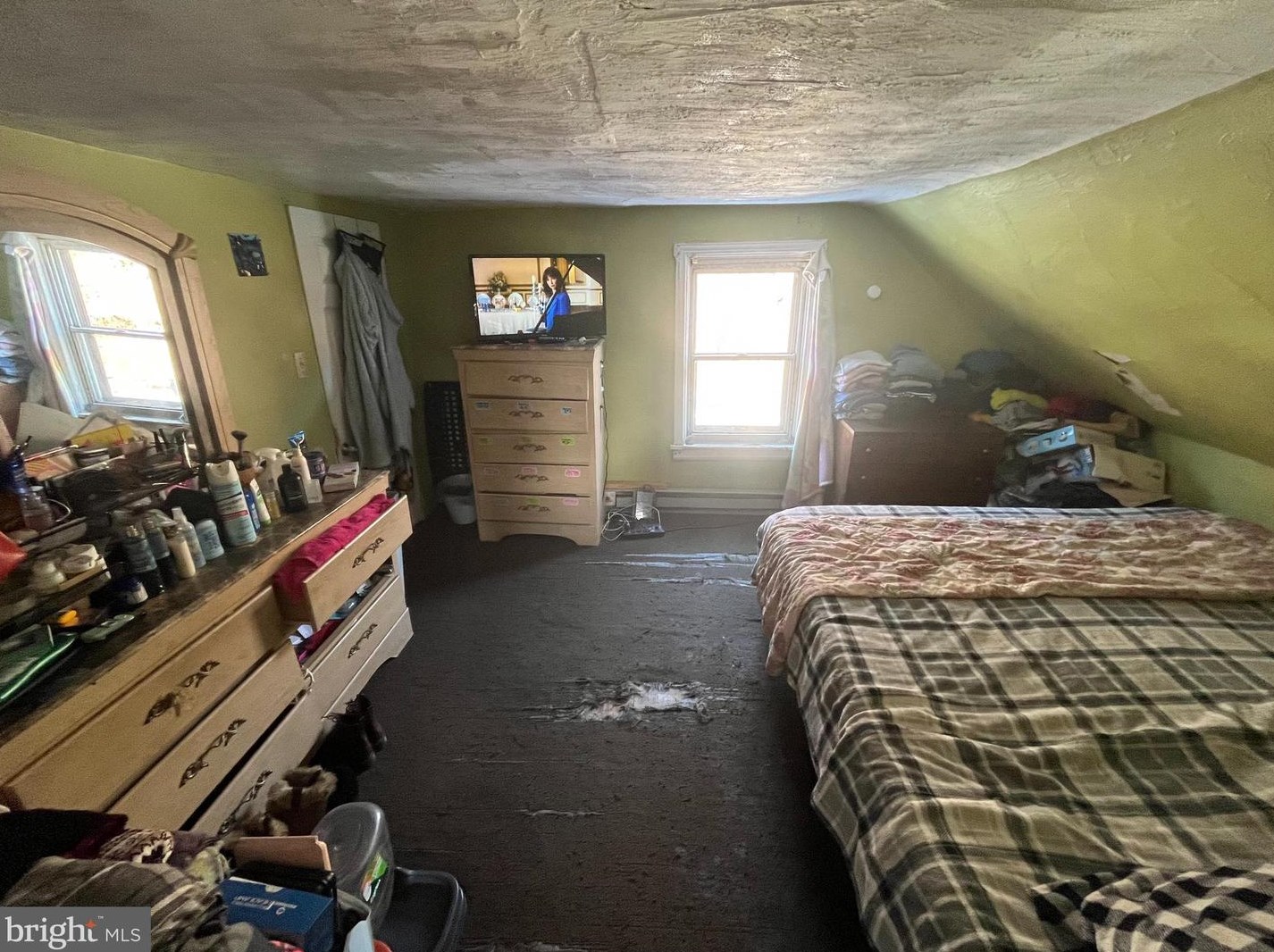 228 Chestnut St, Coatesville PA  19320-3233 exterior