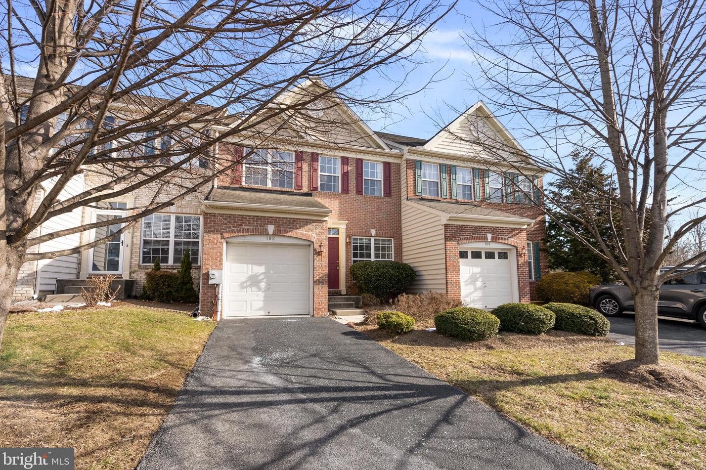 102 Penns Manor Dr, Kennett Sq, PA 19348