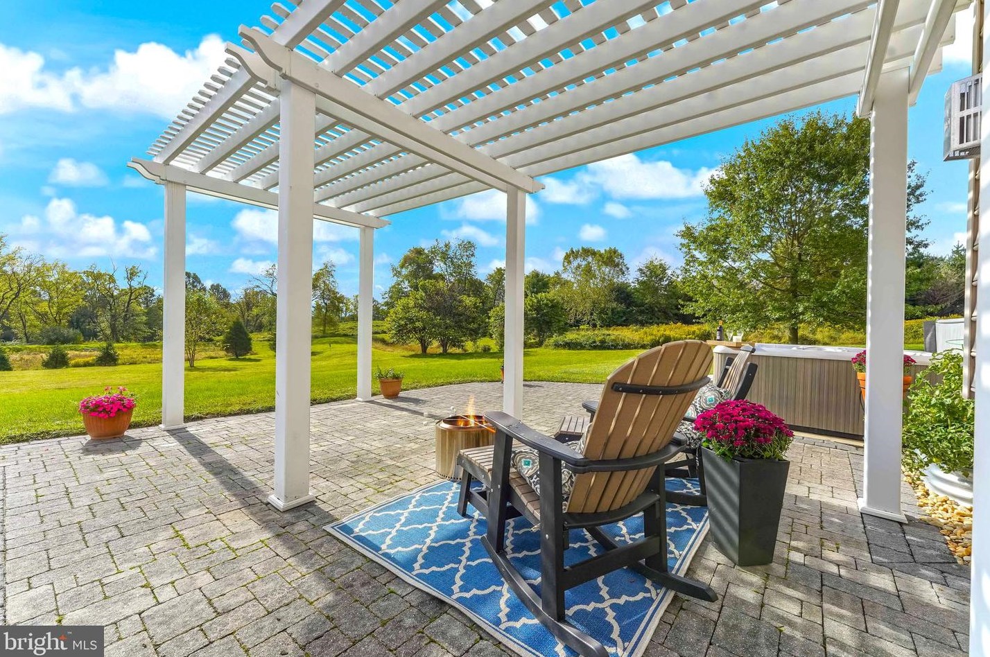 108 Hidden Pond Dr, Chadds Ford, PA 19317