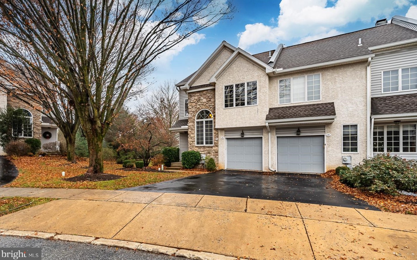 12 Buttonwood Dr, Exton, PA 19341-2056
