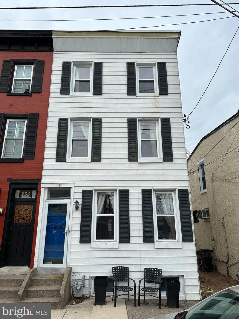 255 E Chestnut St, West Chester, PA 19380